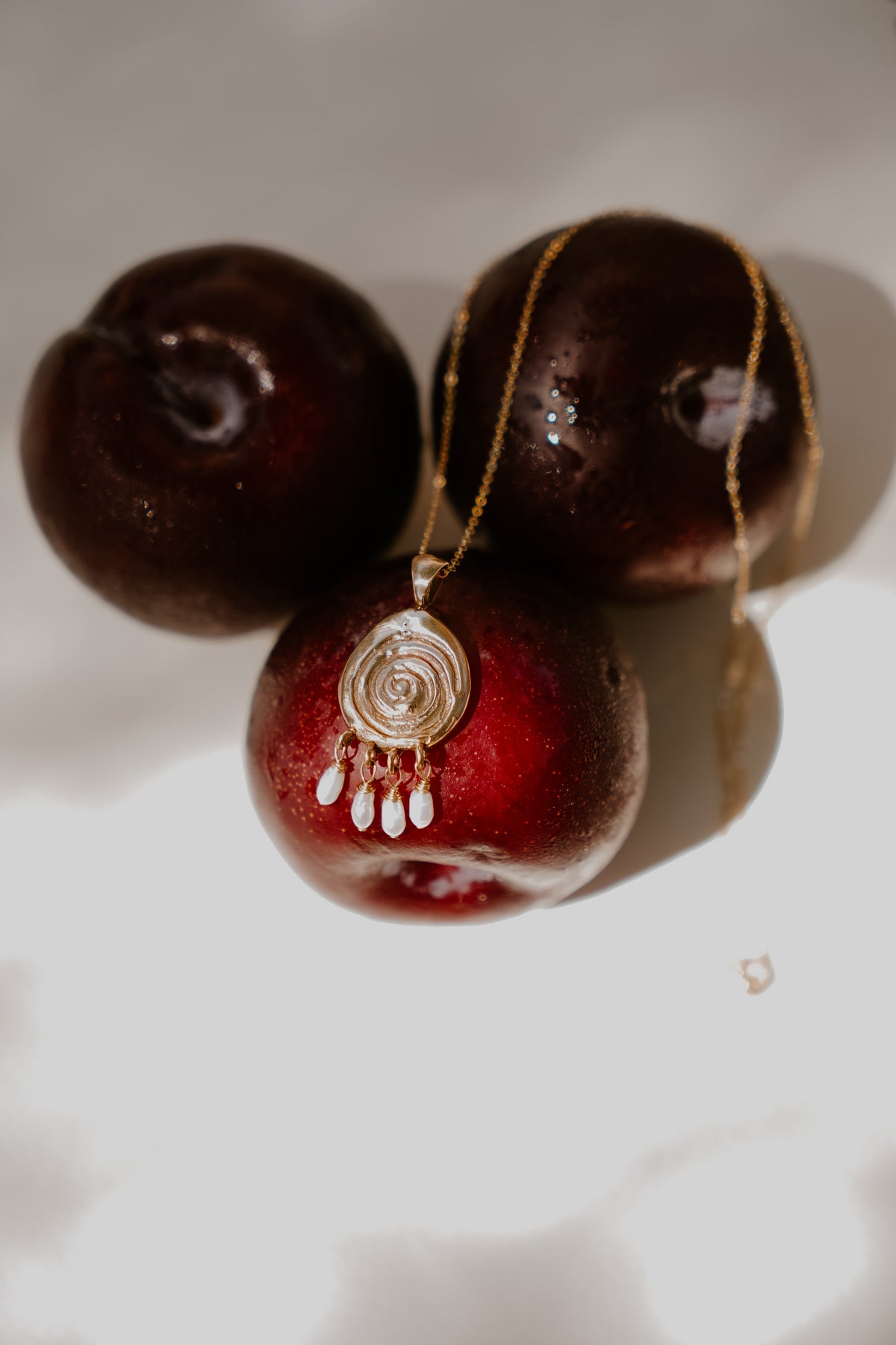 Volute with Pearl