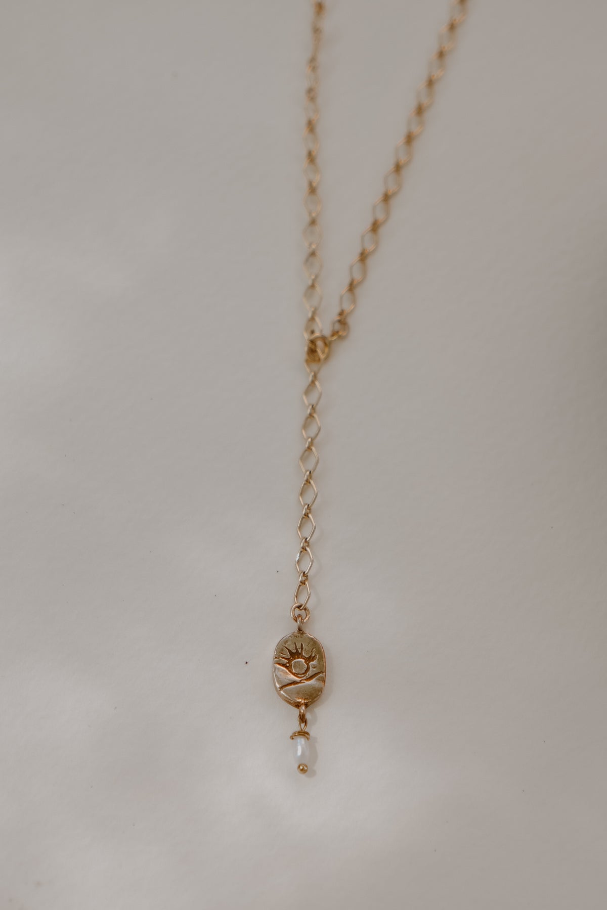 The Horizon Lariat